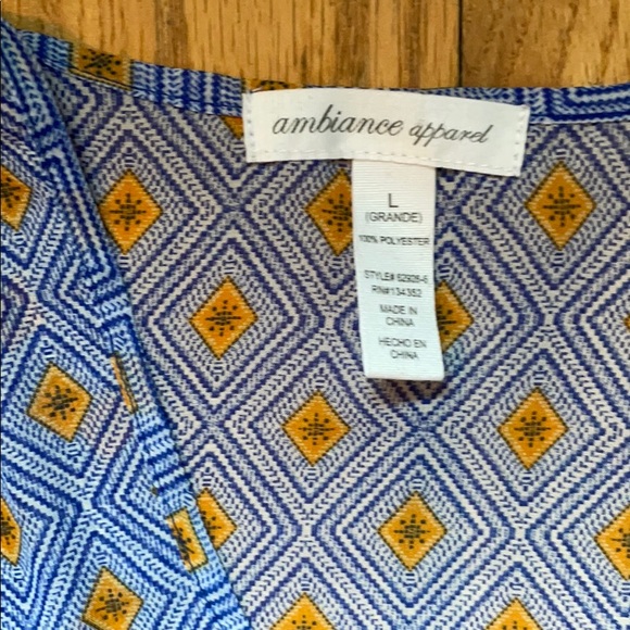 Blue patterned tank - Picture 3 of 3